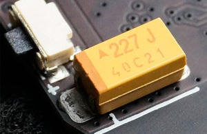 冠旭達課堂：鋁電容和鉭電容的區別在哪？